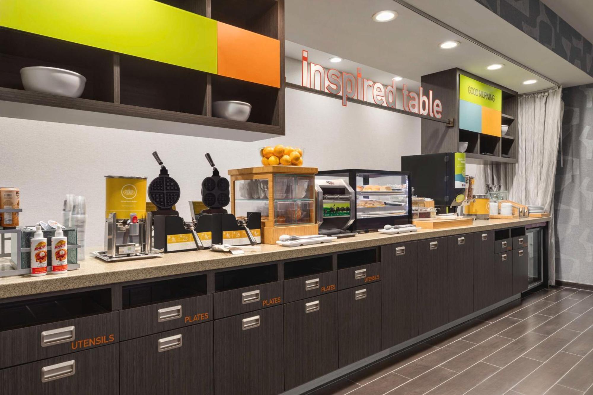Home2Suites By Hilton Firenze Esterno foto