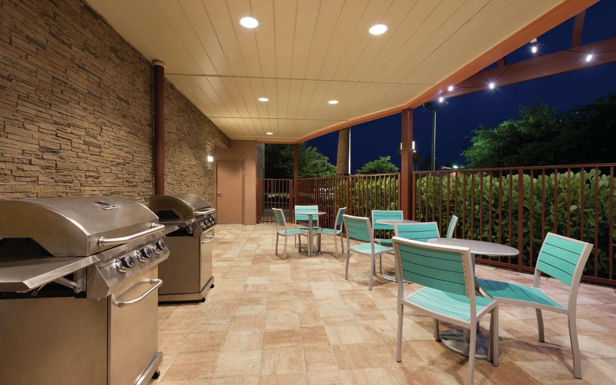 Home2Suites By Hilton Firenze Esterno foto